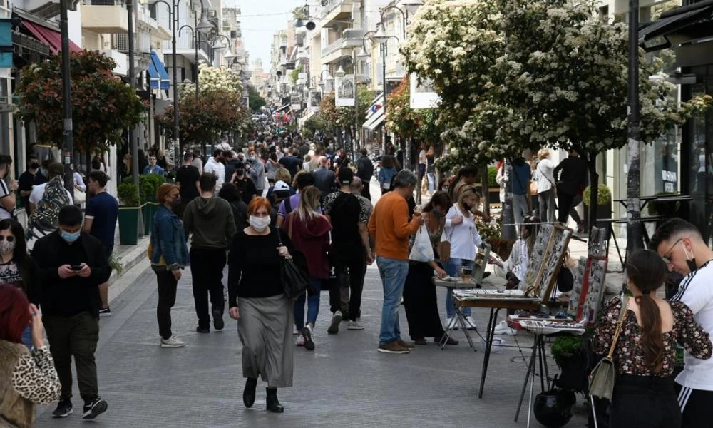 Σαρηγιάννης: "Δεν θα έπρεπε να έχουμε τα ανοίγματα - Ο ιός "τιμωρεί"